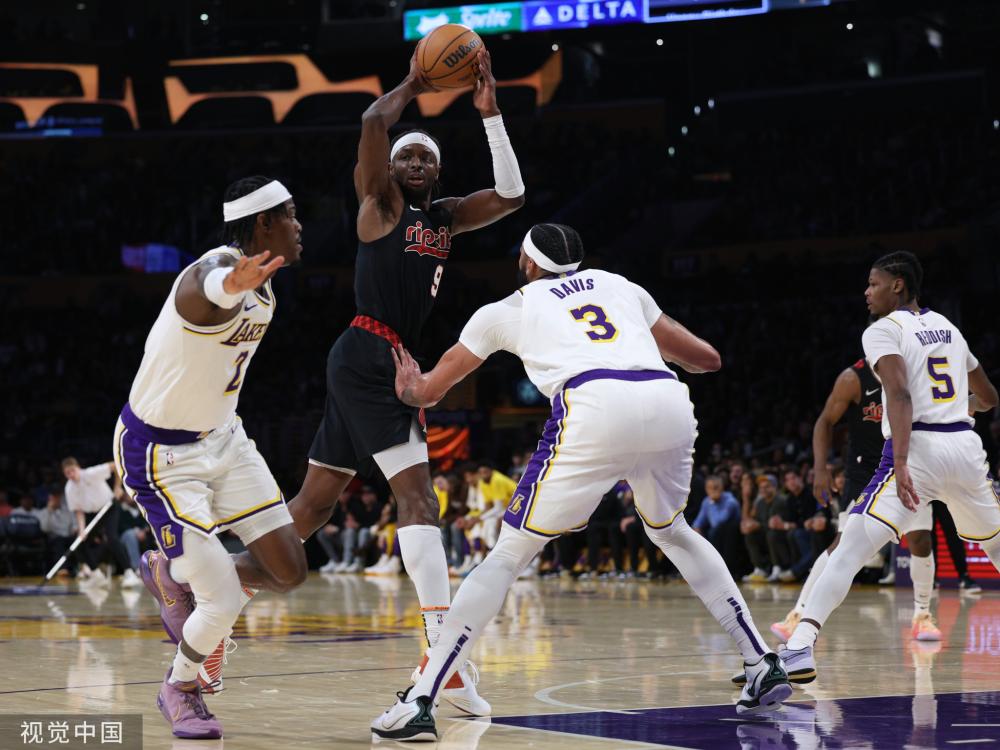 带伤作战的 带伤作战的