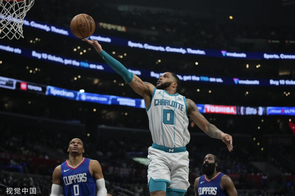 于赛场上的 于赛场上的