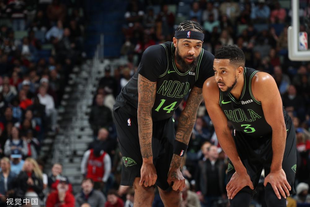 对手防线的 对手防线的